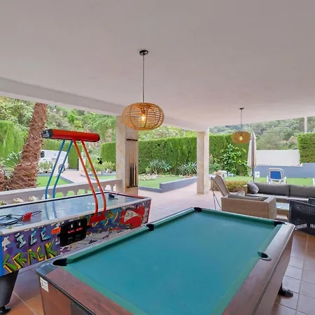 Ainara Two Будинок відпочинку Льорет-де-Мар