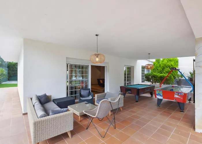 Ainara Two בית נופש