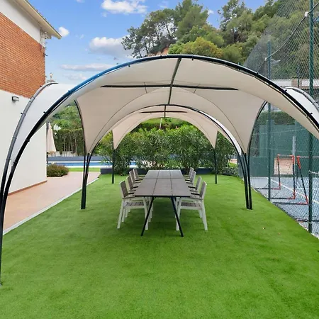 Ainara Two Semesterbostad *